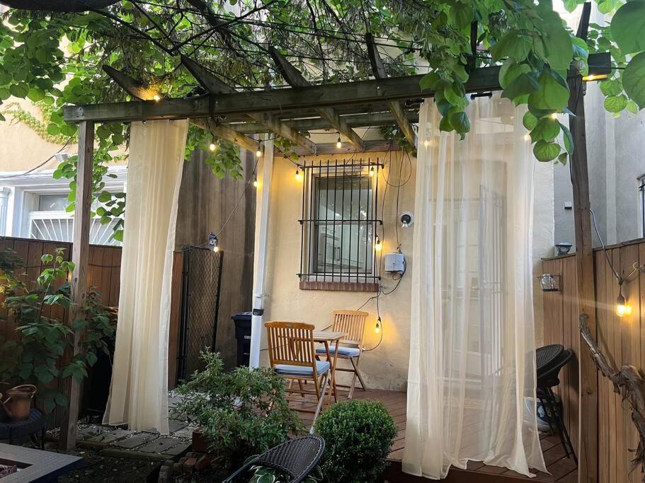 3-Bedroom House With Cute Patio Explore Dc On Foot Washington Exteriör bild