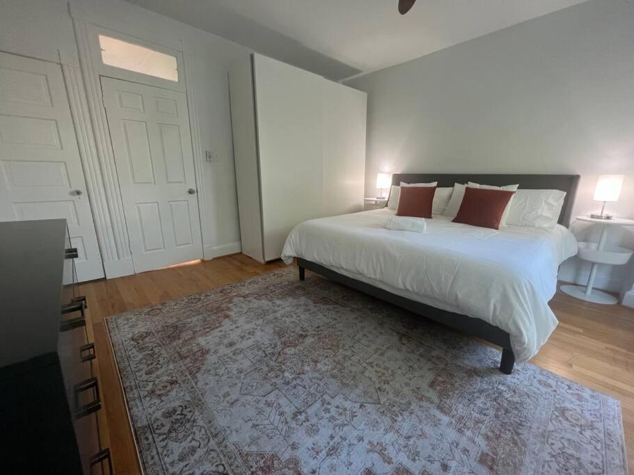 3-Bedroom House With Cute Patio Explore Dc On Foot Washington Exteriör bild