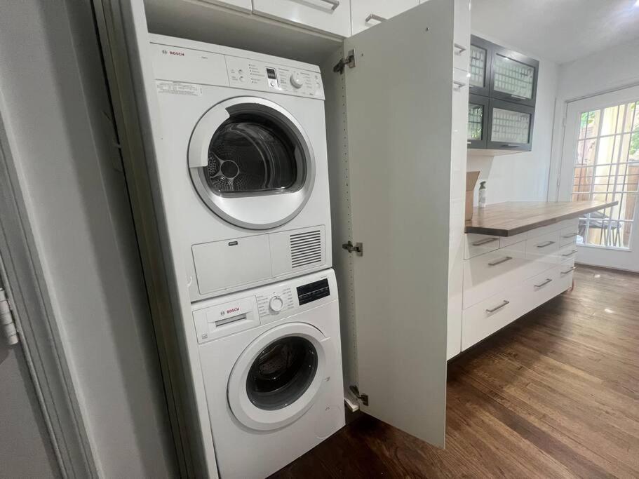 3-Bedroom House With Cute Patio Explore Dc On Foot Washington Exteriör bild